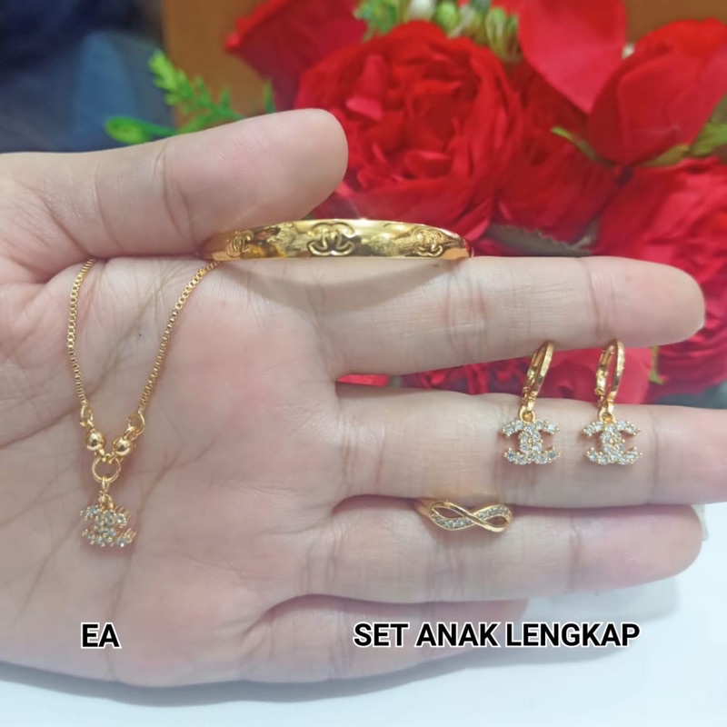 PERHIASAN TITANIUM ANAK PERMATA SET ZIRCON GOLD LIMITED EDITION | COD