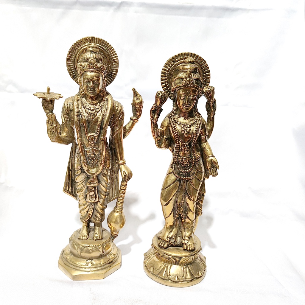 patung dewa wisnu dan dewi laksmi