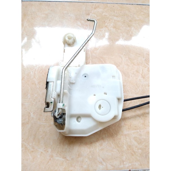 DOOR LOCK PINTU DEPAN KANAN MITSUBISHI  XPANDER CROSS