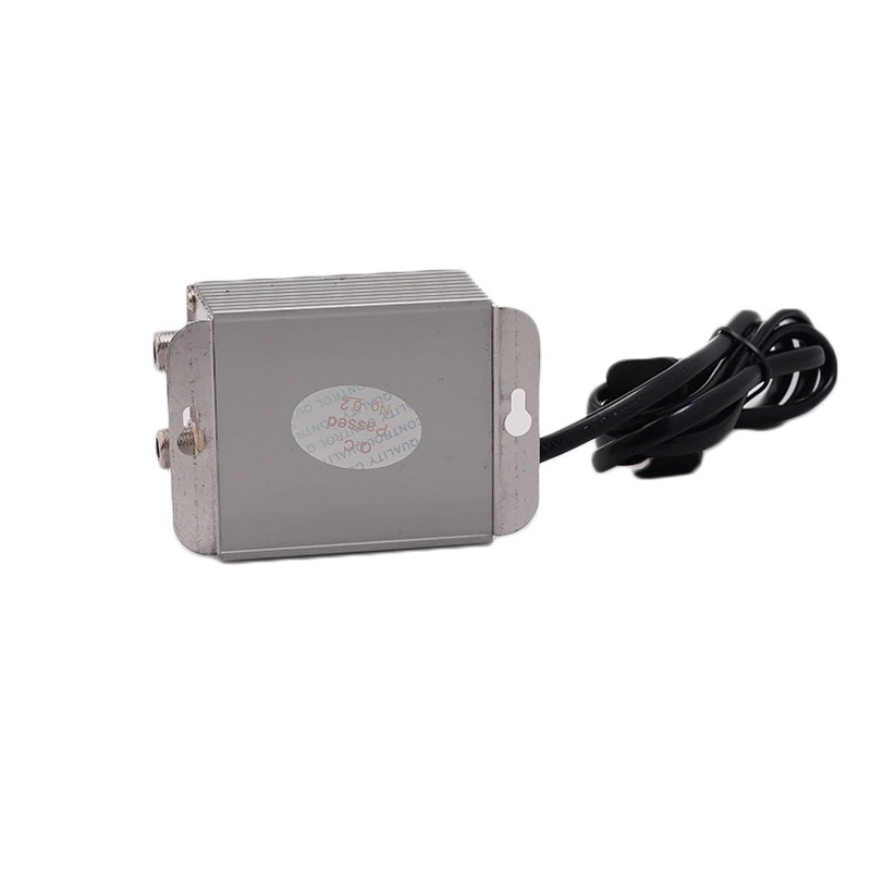 Alat Penguat Sinyal Antena TV CATV Amplifier Signal Booster 2 Way 1 in 2 Out - 8620SA2 - Silver