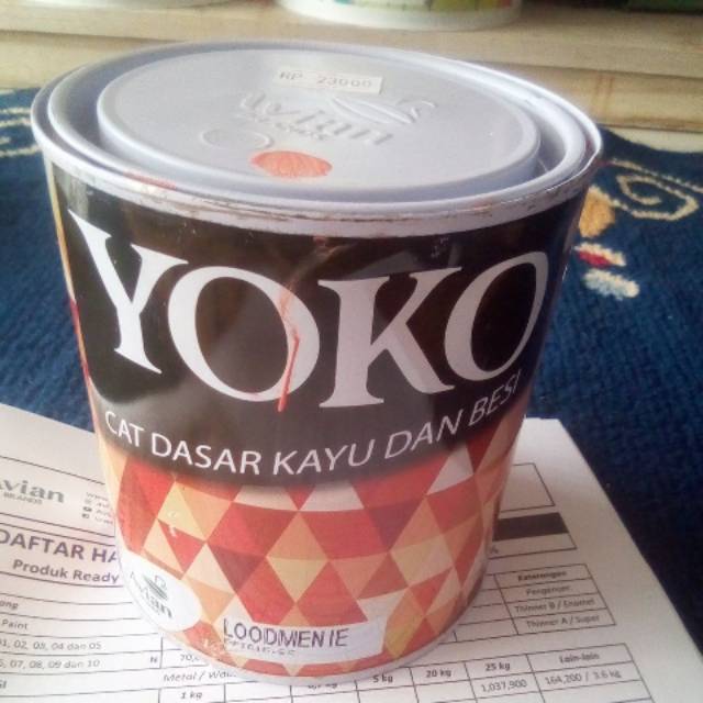 

Meni cat dasar kayu dan besi Yoko 0.7 kg