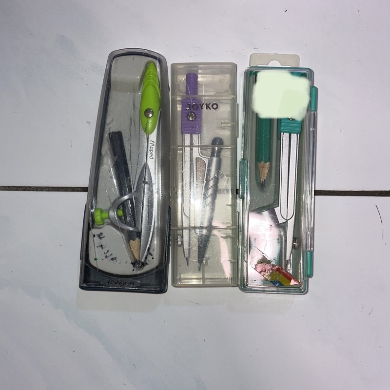 

Busur Jangka Penggaris Derajat