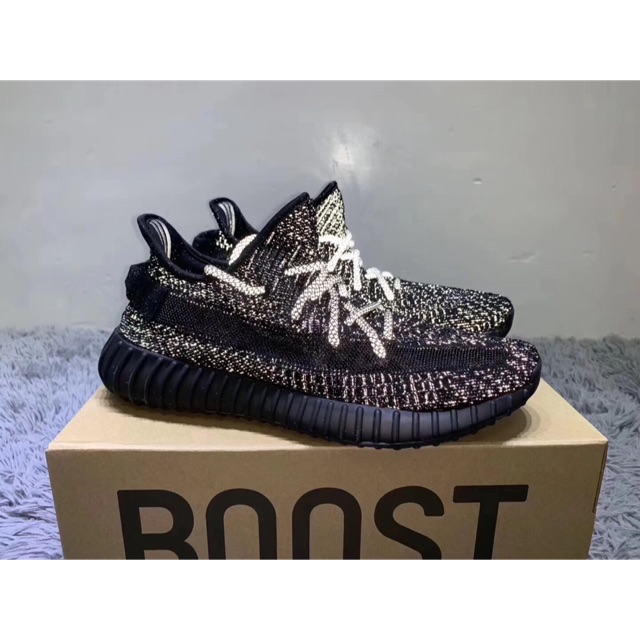 harga yeezy black reflective