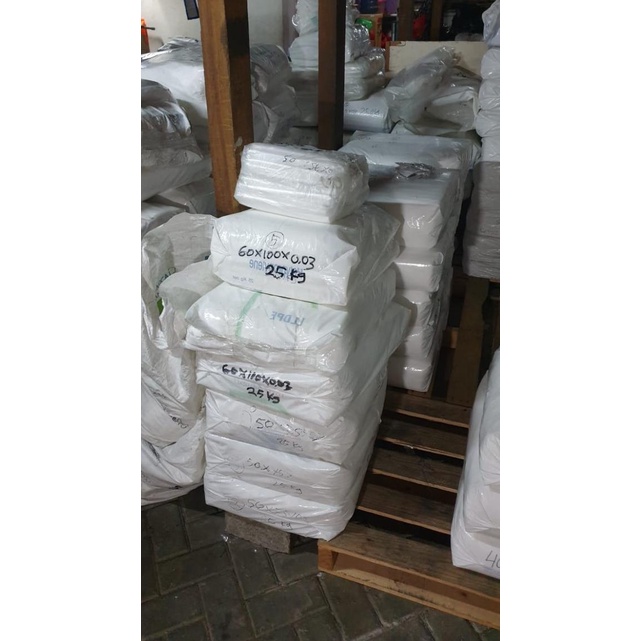 

ⅎ Kantong Plastik Beras 10 kg ukuran 35x50 cm - PE 35x50 cm tebal 0,8m ☺
