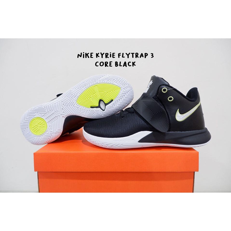 nike kyrie flytrap 3 blue and white