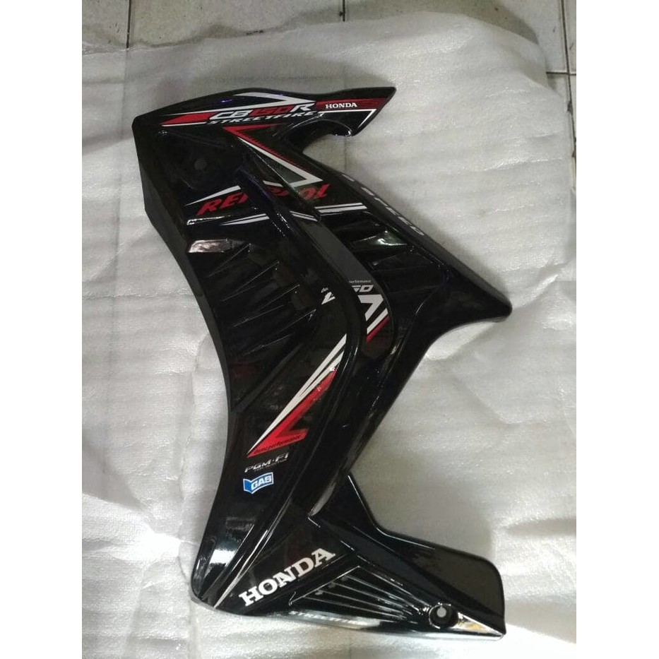 Hot Promo Half Fairing CB150R Lama / Old Hitam List Merah