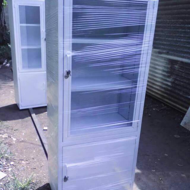 Lemari obat 1 pintu
