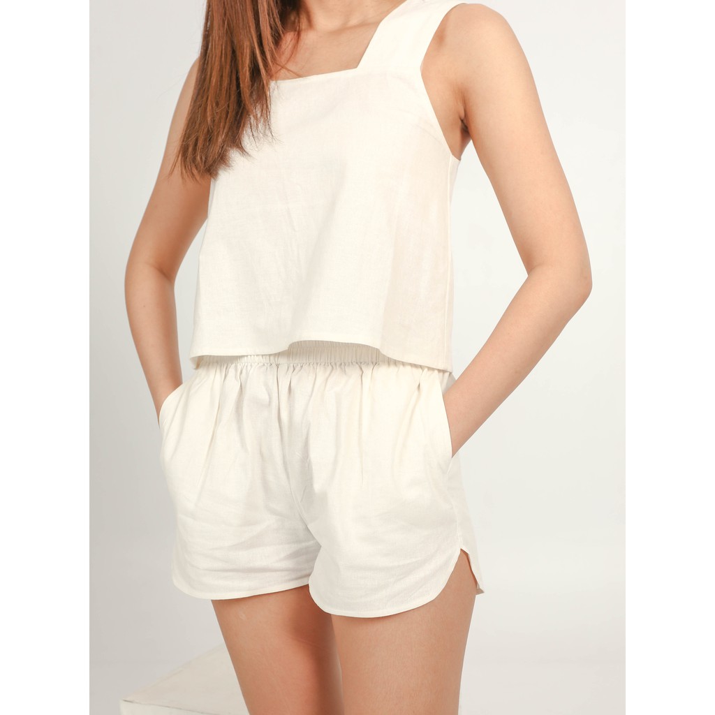 

Set Gemma White