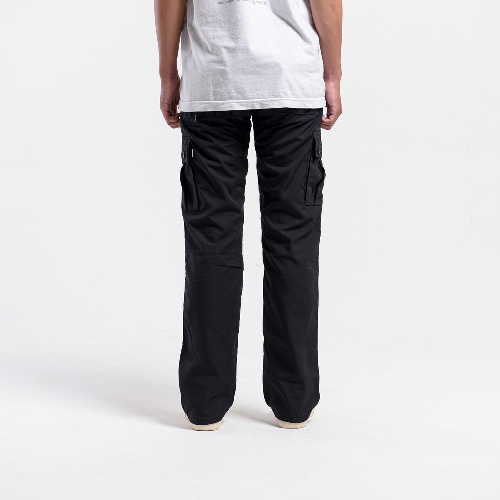 WISED | TROOPS BLACK | CARGO PANTS