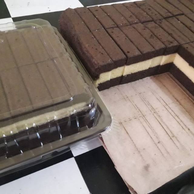 

Bolu Coklat Lapis