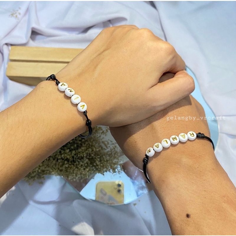 GELANG NAMA BULAT PUTIH LIST GOLD