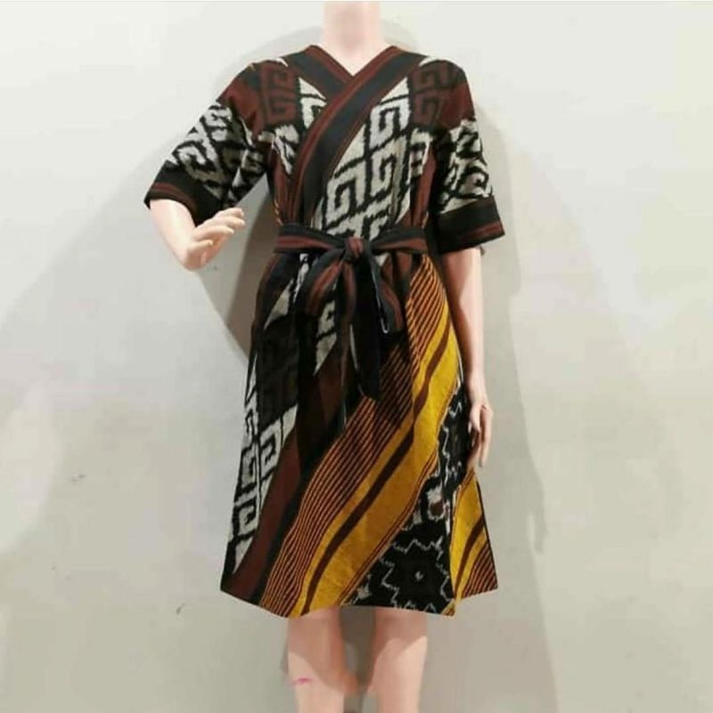 DRESS TENUN ETNIK WANITA MODERN – BAJU ADAT JEPARA TORAJA NTT TERBARU UNTUK KONDANGAN, PESTA, WISUDA
