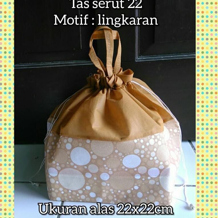 

Spesial Akhir Tahun! Tas spunbond serut motif 22 untuk nasi kotak hajatan besek tumpeng bento murah