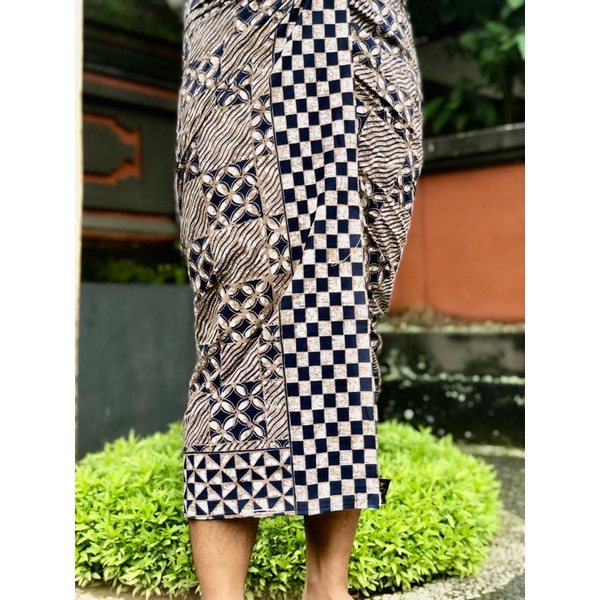Saput Batik Print