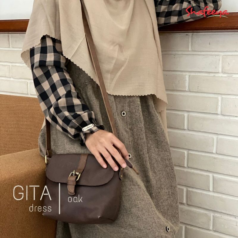 GITA  SHAFEEYA DRESS