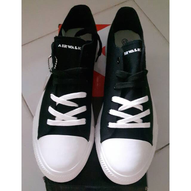 Sepatu Sneakers Pria Airwa** Preloved