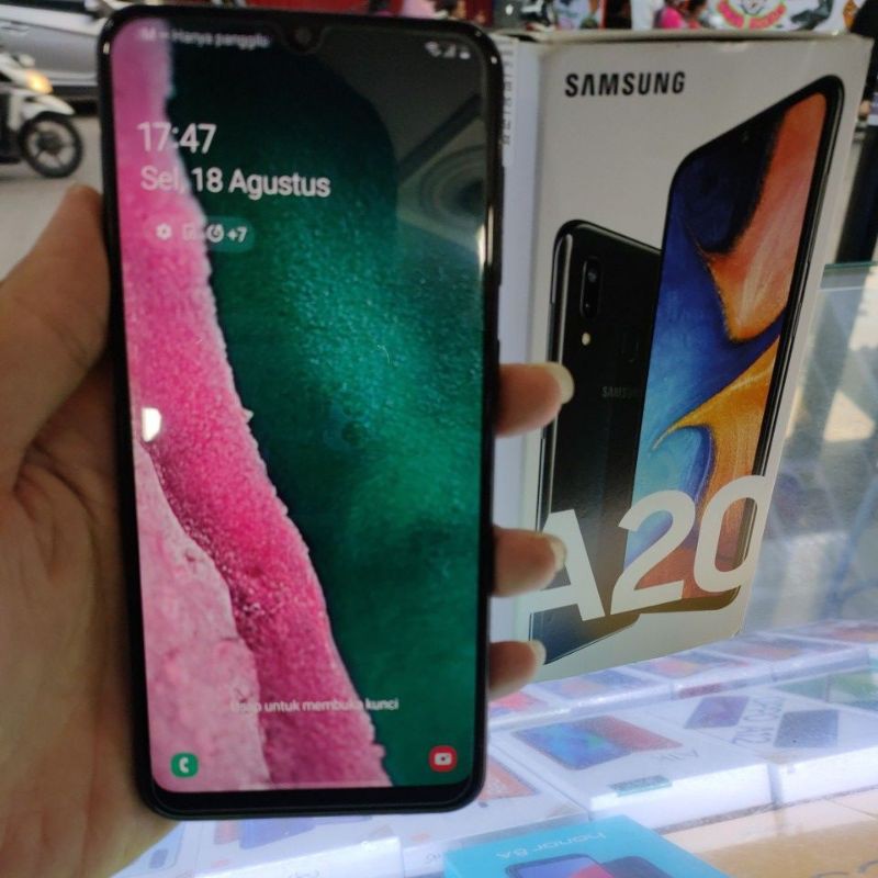 Samsung A20 3/32 Seken/Second/Pernah dipakai