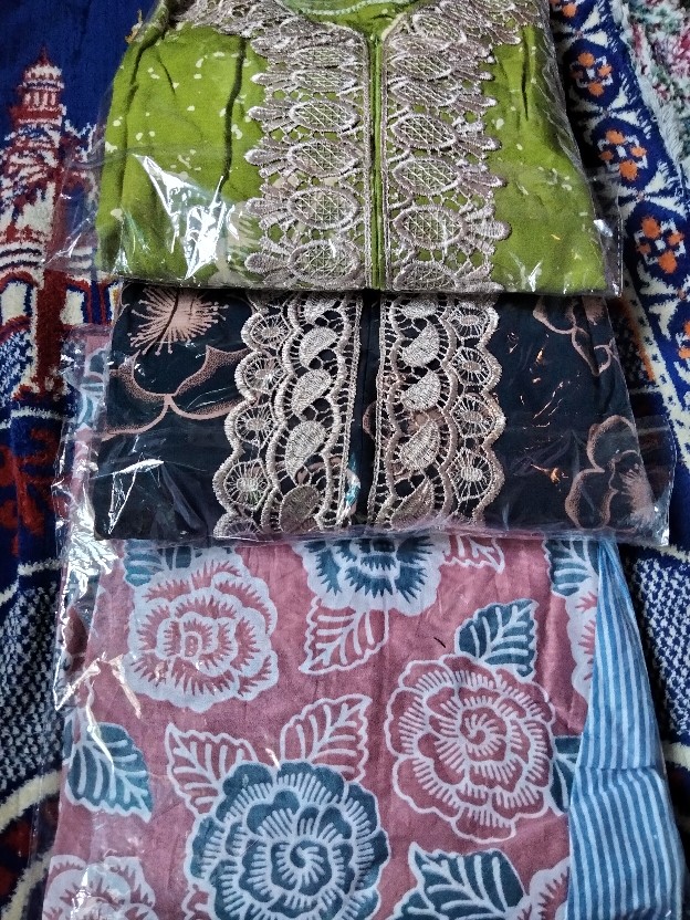 Tunik Batik Wanita Motif Bunga Soft