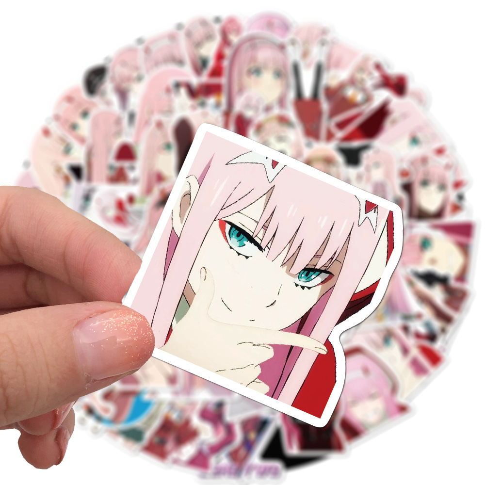 100 cards DARLING in the FRANXX anime national team graffiti stickers luggage waterproof stickers