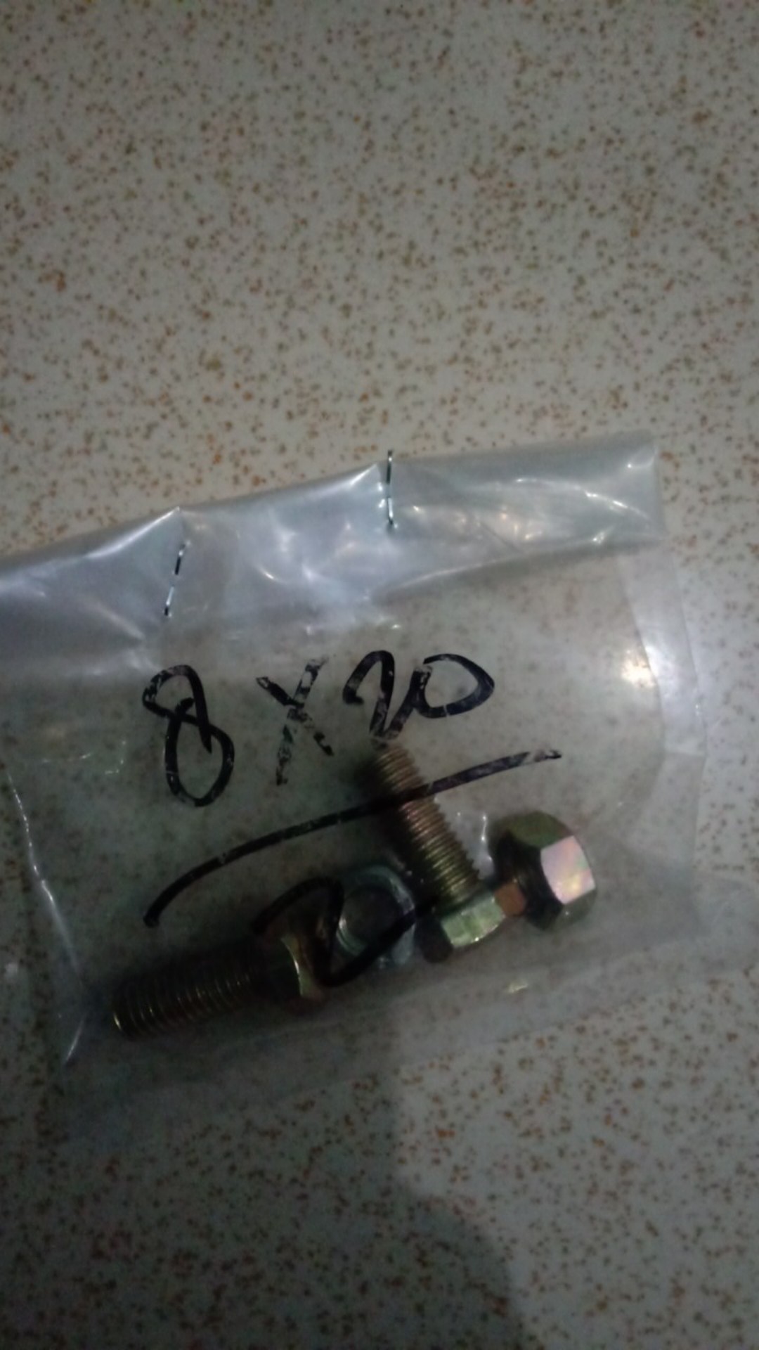 M8x20 Baut Mur Hexagon Kuning Bmk Hex 8x20 Kunci 12 Galvanis  (isi 10pcs)