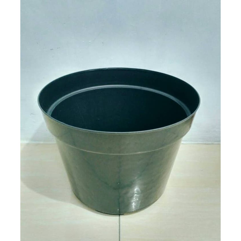 POT 40 HITAM. pot tanaman hias dan bunga. plastik kuat.