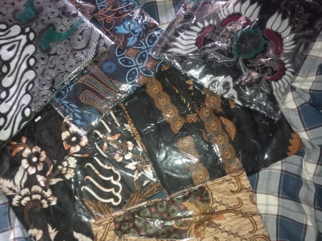 Kemeja Pria Lengan Panjang Exclusive Modern