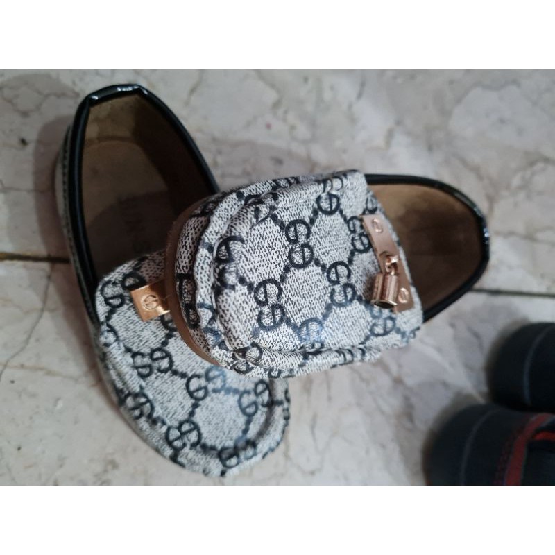 TURUN HARGAA  preloved muluss sepatu gucci anak