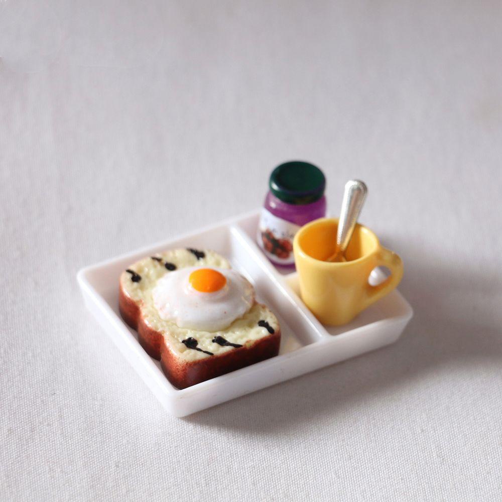 Lanfy Rumah Boneka Miniatur Makanan Resin Boneka Aksesoris Untuk Blyth Doll House Decor OB11 1: 12mini Toast Bread