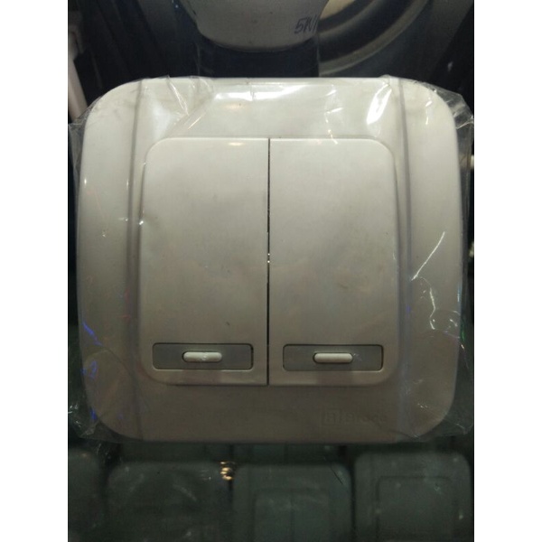 Broco Saklar Seri Galeo