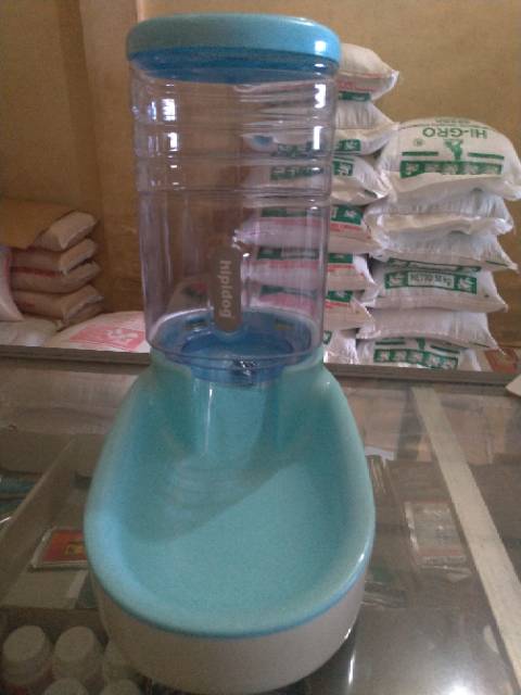 DISPENSER TEMPAT MAKAN DAN MINUM UNTUK ANJING DAN KUCING