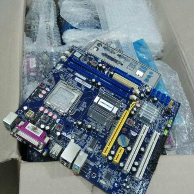 Paket mobo G31 plus proci e5400