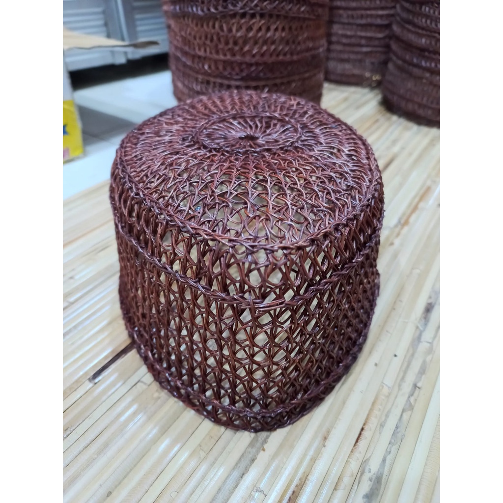 Peci Kopiah Rotan Cokelat Khas Kalimantan