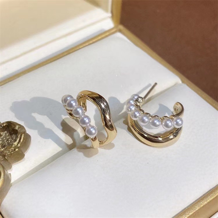 Anting Stud Bentuk C Double Layer Aksen Mutiara Gaya Korea Untuk Wanita