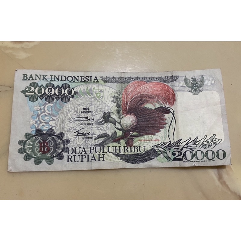 UANG JADUL KUNO 20000 rupiah cendrawasih tahun 1992