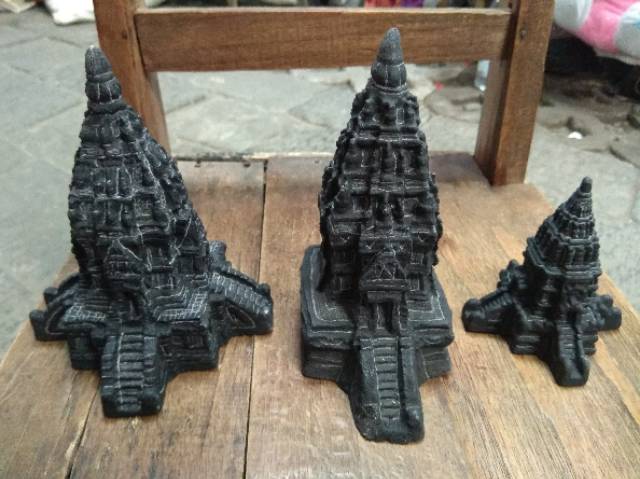 TERMURAH! MINIATUR CANDI PRAMBANAN 14x10x10 cm EMPAT PINTU BAHAN BATU DEKORASI PAJANGAN SOUVENIR