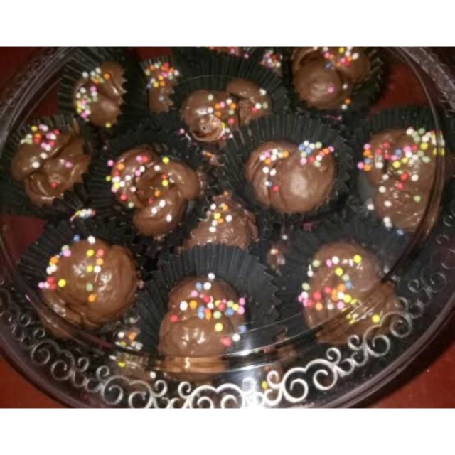 

Kue koko cruch siram coklat