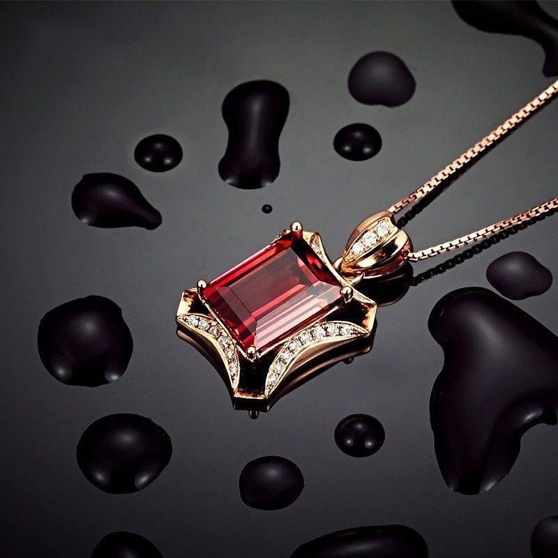 [Ready Stock]Fashion Inlaid 5 Karat Colored Gemstone Pendant Necklace