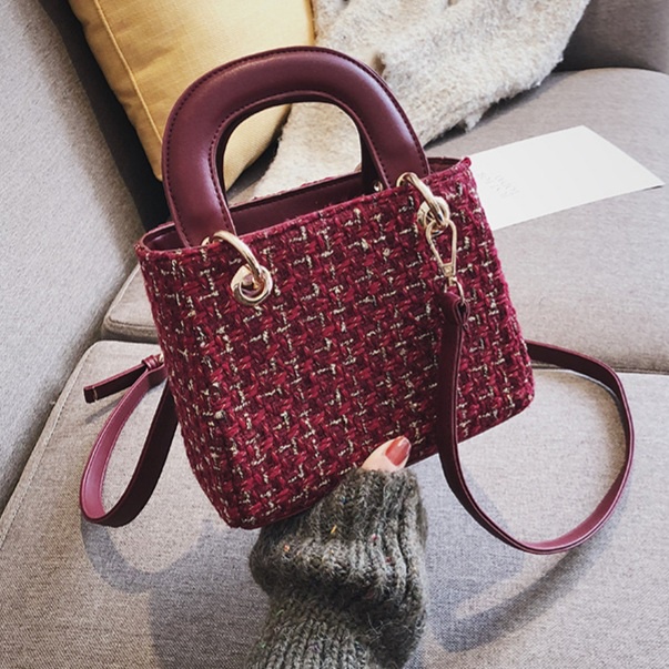 TAS SELEMPANG WANITA KOREA PESTA MERAH MALTA TA137R1 SLING BAG MURAH KECIL FASHION ABG BATAM KEKINIA