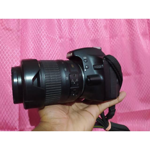Kamera Nikon D3200 Lensa bawaan normal jaya