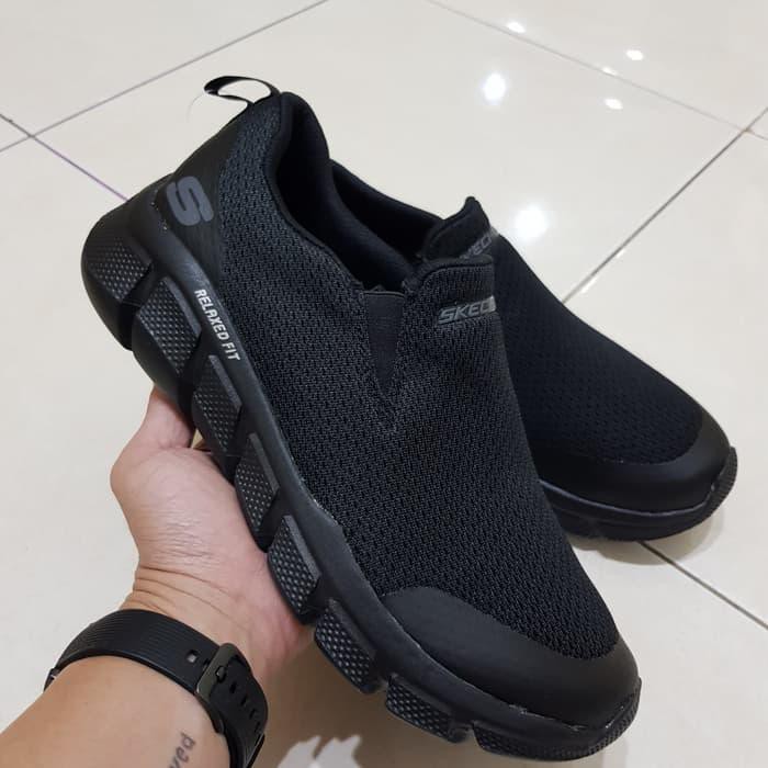 32++ Skechers hitam pria info