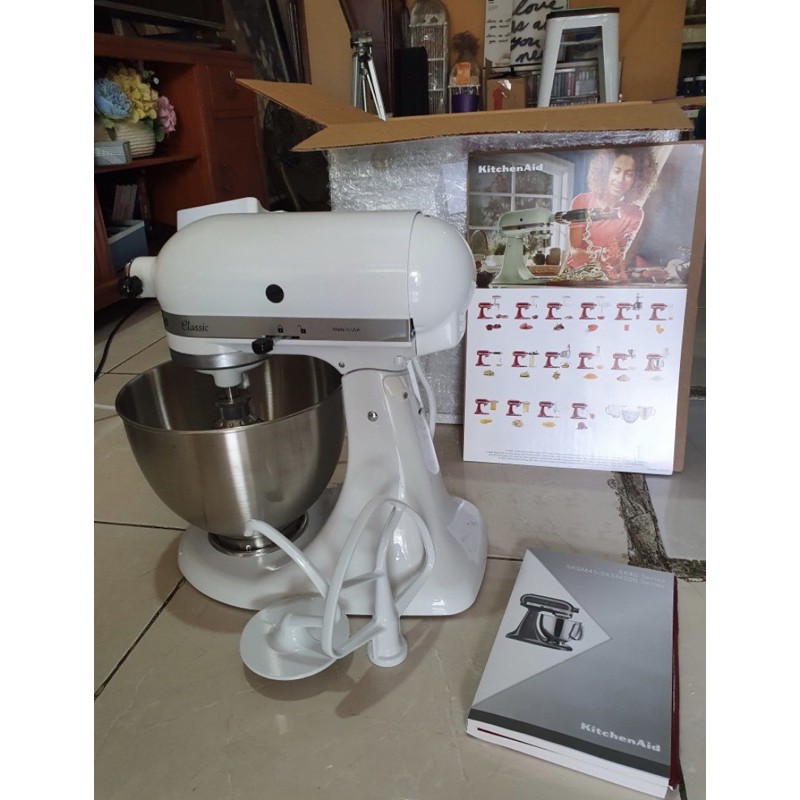 Kitchenaid Stand Mixer warna putih white Baru/New bukan bekas garansi resmi