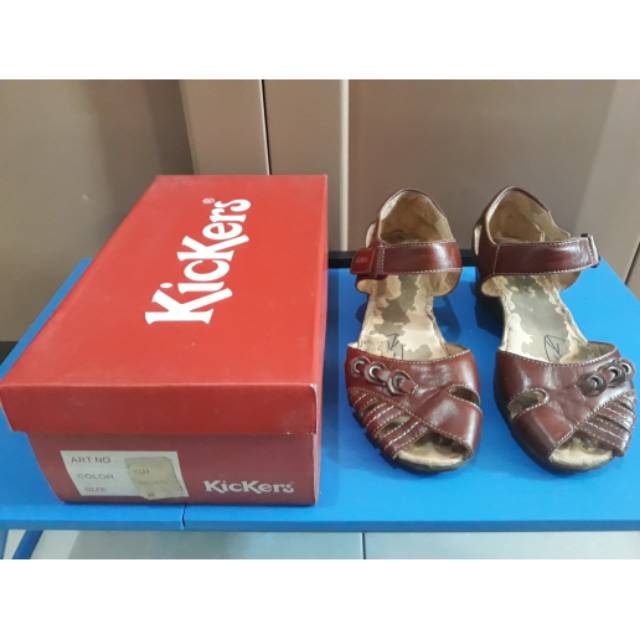 Preloved Sepatu Wanita Kickers
