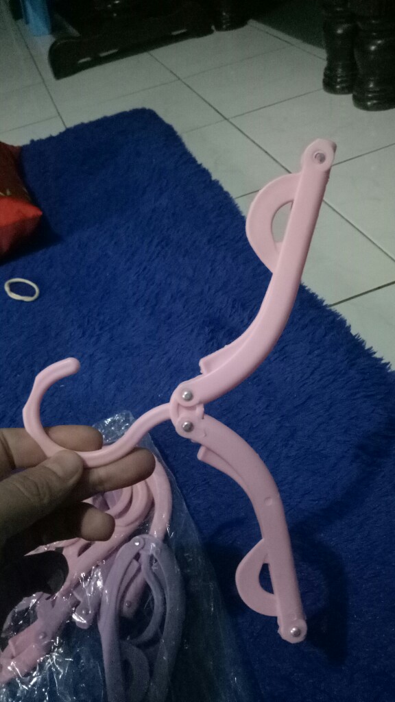 Chinatown - Hanger Lipat Portable Gantungan Jemuran Baju Travel Foldable
