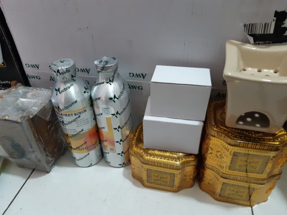 Mabkharoh Keramik Sedang Tinggi. Incense Burner, Perapen Atau Tempat Dupa Atau Tempat Bakar Bukhur.