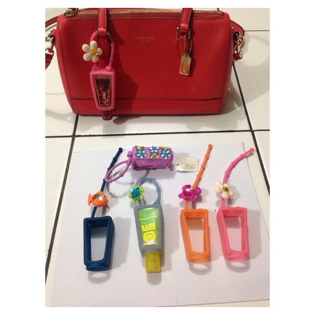Holder pocketbac bbw / pocketbag / gantungan kunci / gantungan tas / swarovski / bling bling
