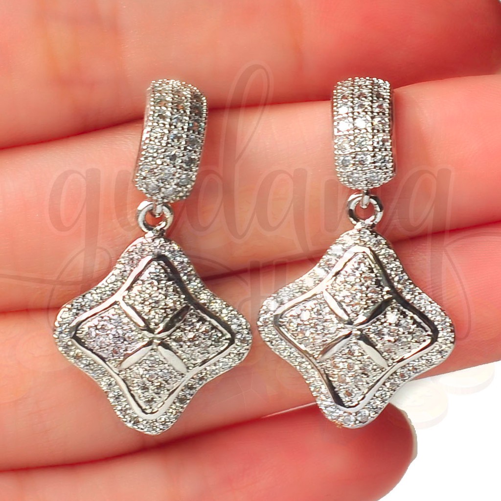 Anting Pesta Kristal Bentuk Diamond GH 203220