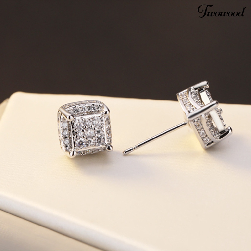 1 Pasang Anting Stud Cubic Zirconia Bentuk Persegi Bahan Alloy Untuk Daily Life