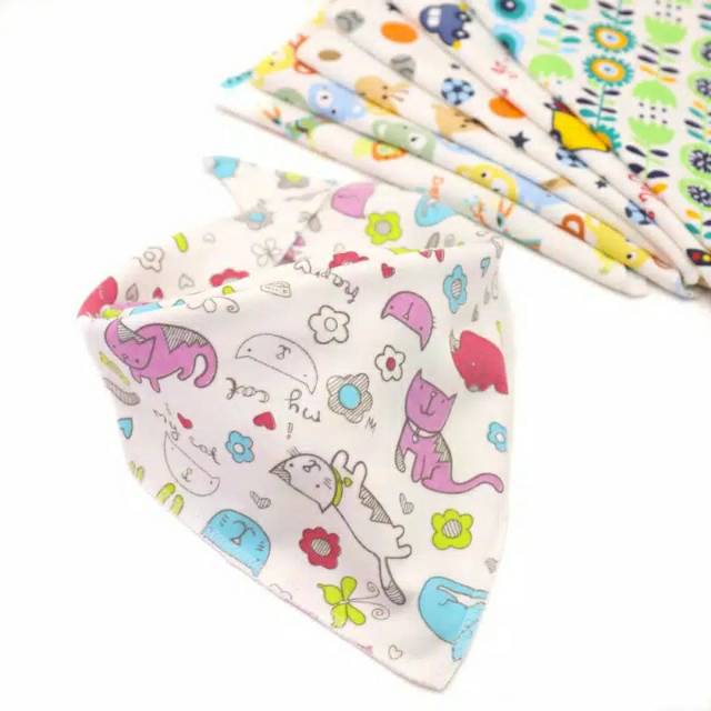 CLEMEK BABY MOTIF/SLABBER MOTIF - BENTUK SEGITIGA