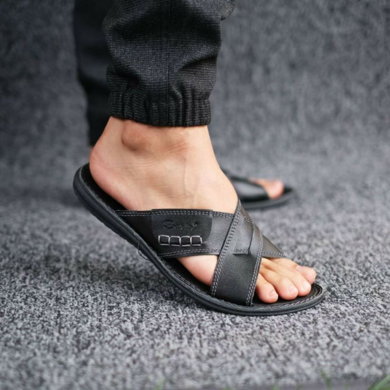 BRLN 002 Black Sandal Pria Casual Kulit Asli Sendal Santai Harian Main Kerja