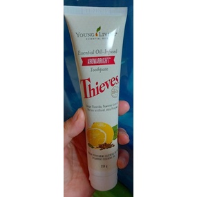 Thieves (Toothpaste) -Young Living-